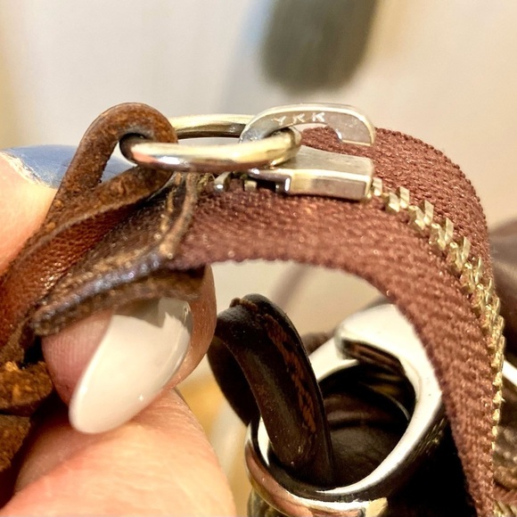 Y2K Sofia C.  leather bag w/shimmer gold snakeskin fabric & silver hardware 🤎💛 - Picture 9 of 15